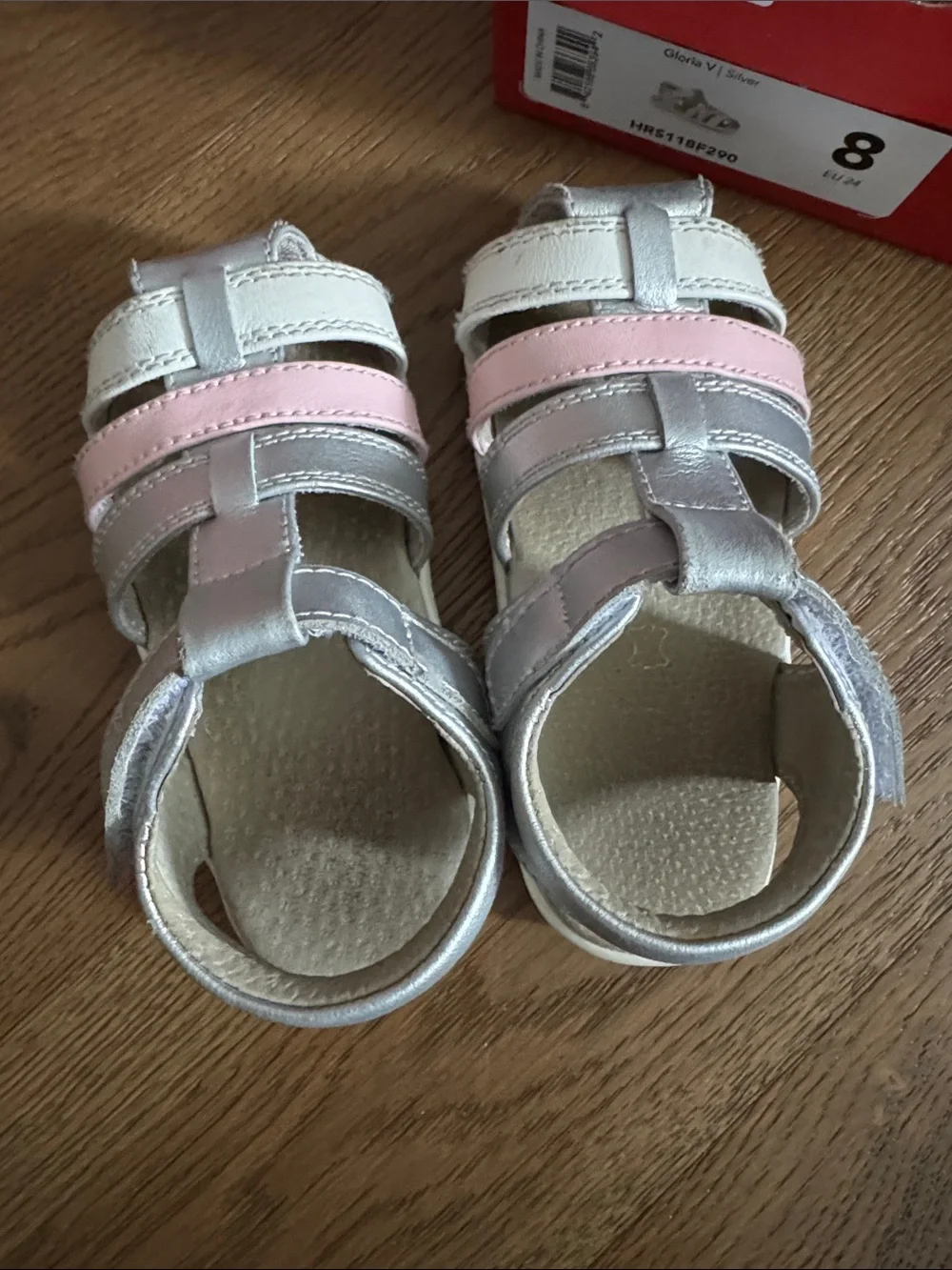 See Kai Run Gloria V 5 Silver and Pink HRS118F290 Sandals open toe size 8 24